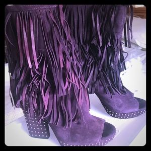 ENZO ANGIOLINI PURPLE PEEP TOE FRINGE BOOTIE